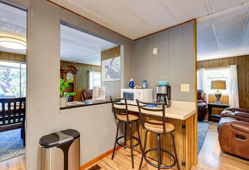 Steinhatchee Home W/ Grill & Screened In Porch