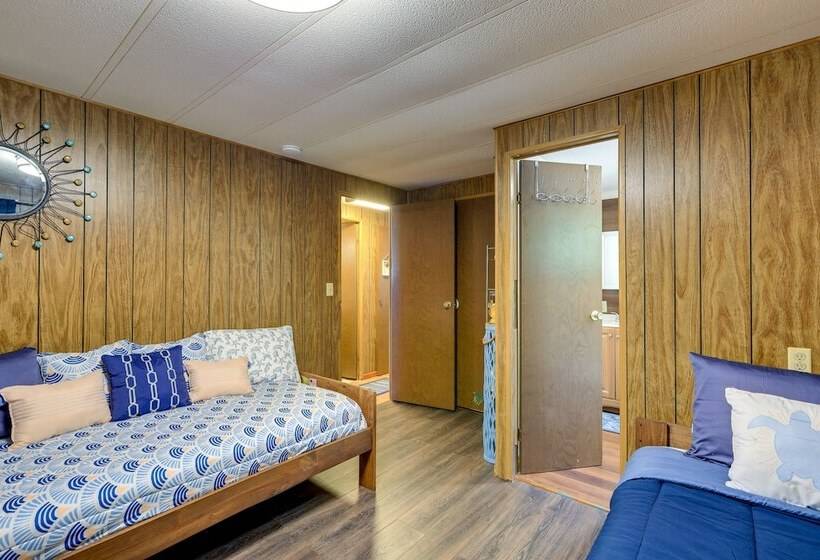 Steinhatchee Home W/ Grill & Screened In Porch