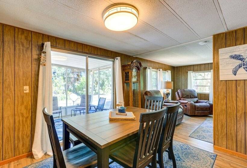 Steinhatchee Home W/ Grill & Screened In Porch