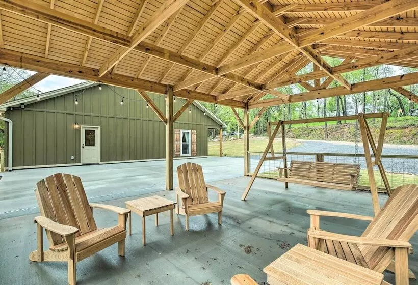 Tallassee Creekside Cabin W/ Forest Views!