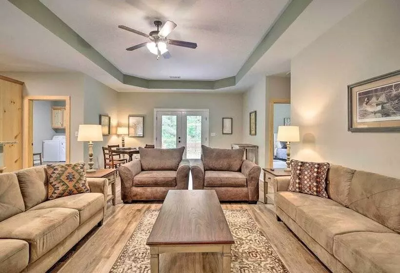 Tallassee Creekside Cabin W/ Forest Views!