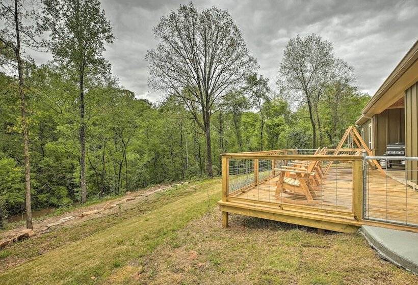 Tallassee Creekside Cabin W/ Forest Views!