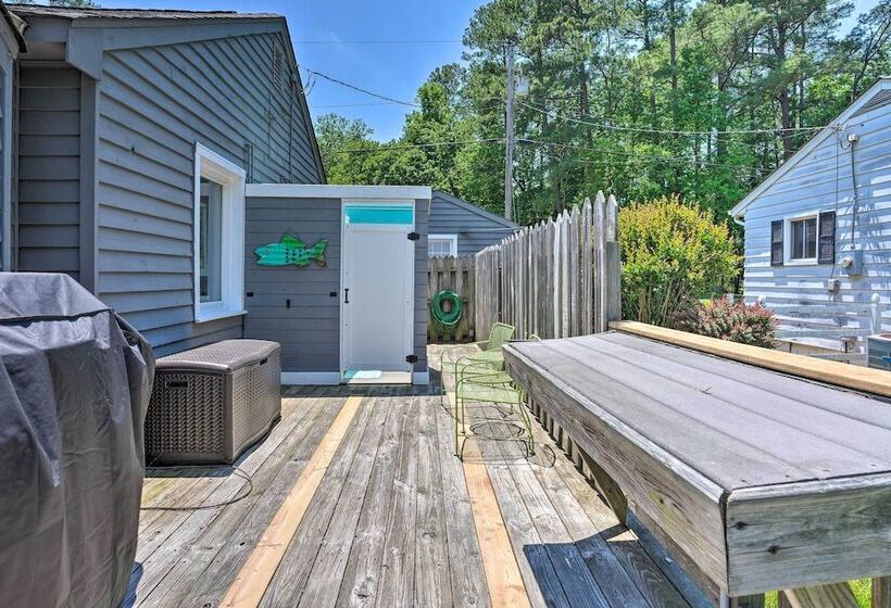 Urbanna Waterfront Retreat: Pier & Gas Grill!