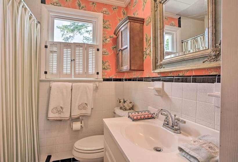 Urbanna Waterfront Retreat: Pier & Gas Grill!