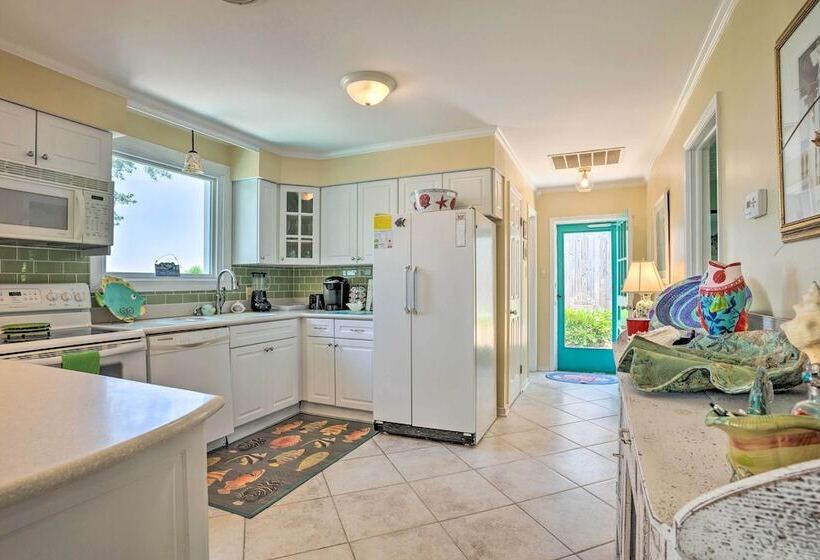 Urbanna Waterfront Retreat: Pier & Gas Grill!