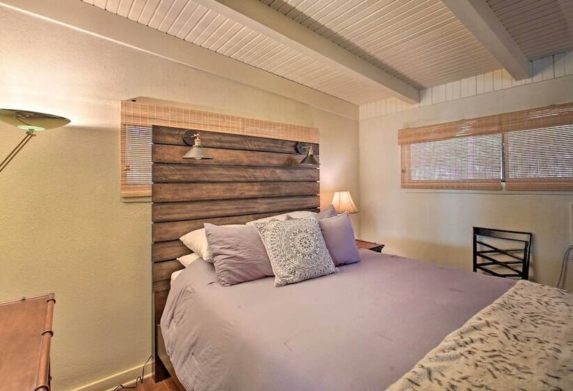 Waterfront Lake Hamilton Home W/ Private Dock