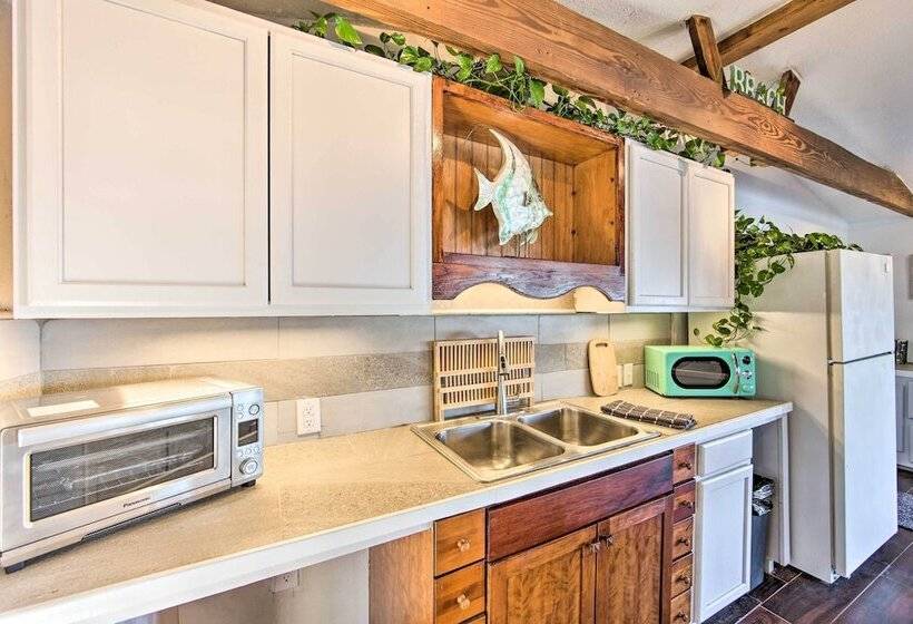 Water Views + Deck: Gun Barrel City Cottage!