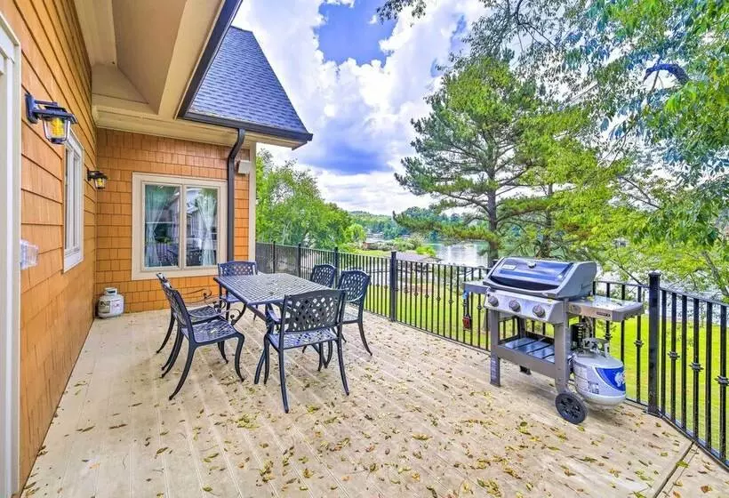 Waterfront Piney Flats Home W/ Private Dock!