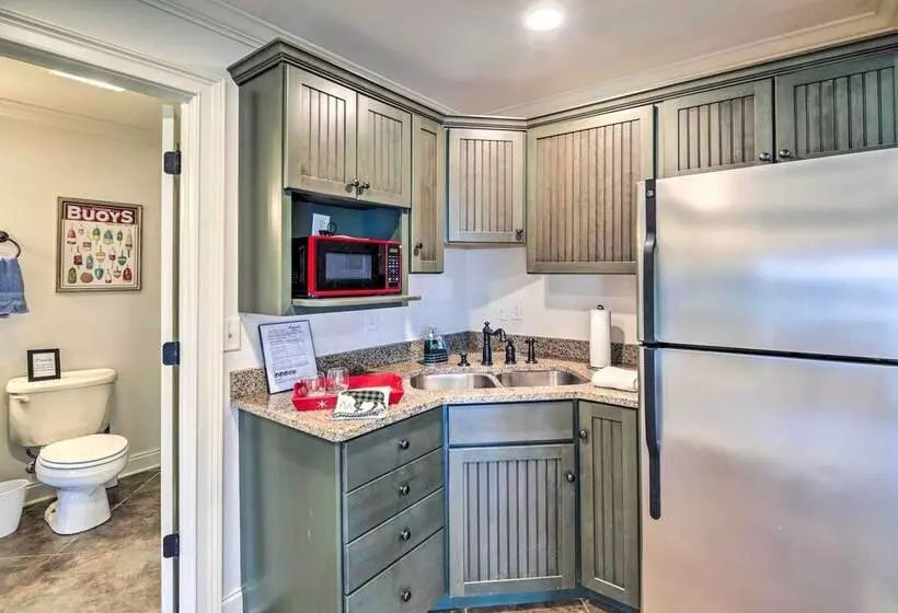 Waterfront Piney Flats Home W/ Private Dock!