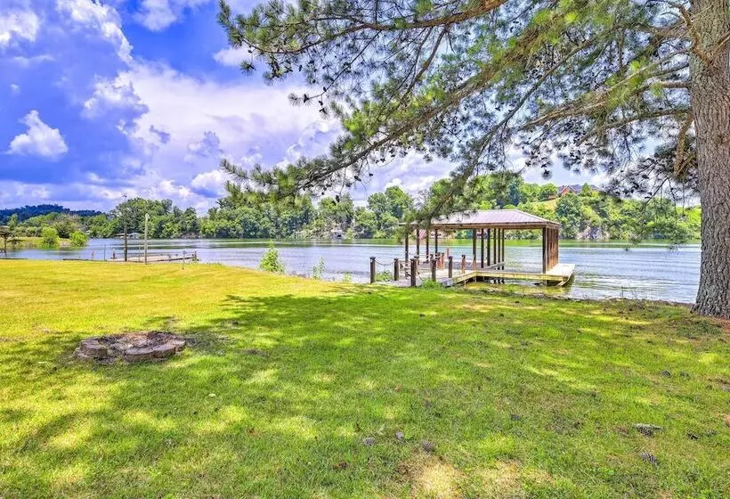 Waterfront Piney Flats Home W/ Private Dock!