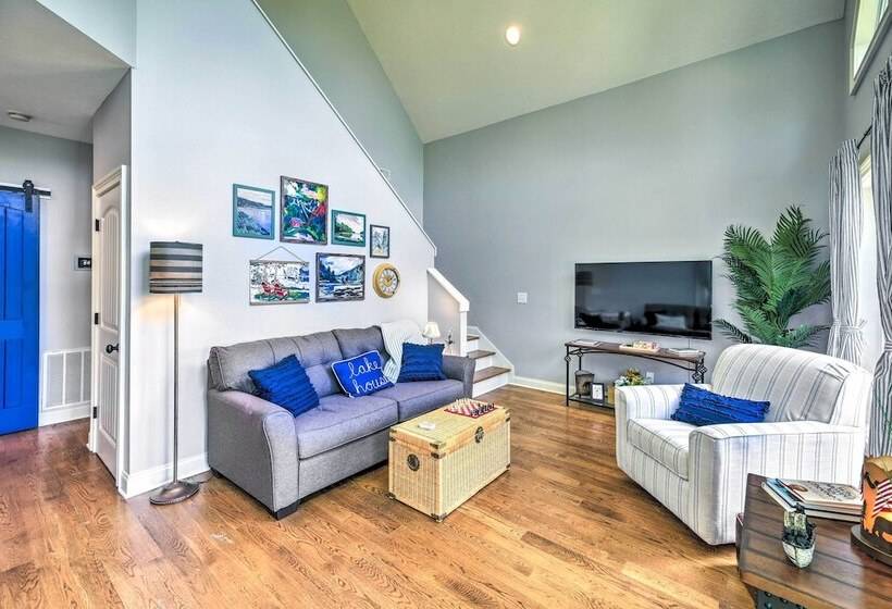 Waterfront Piney Flats Home W/ Private Dock!