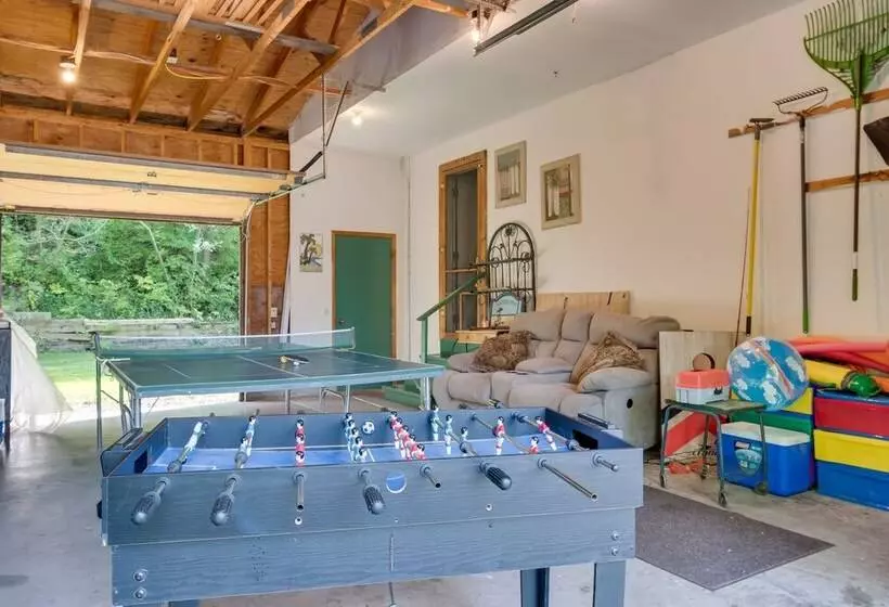 Bayfront Home W/ Dock & Deck In Wolcott!