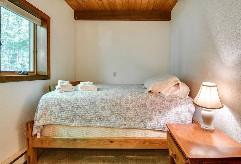 Beautiful Chalet ~ 5 Miles To Attitash Mountain