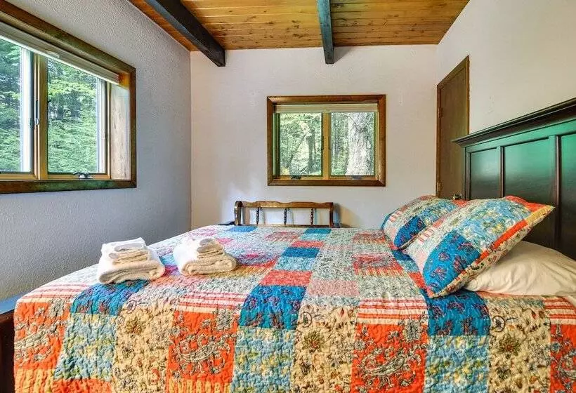 Beautiful Chalet ~ 5 Miles To Attitash Mountain