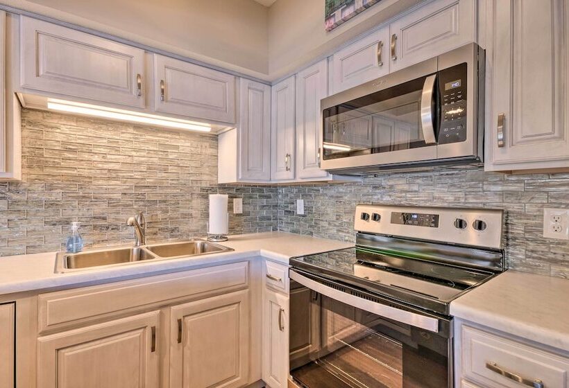 Private Boat Dock: Bright Lake Ozark Home!