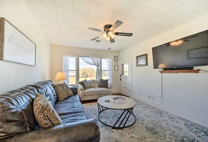 Charming Home Near Downtown Fredericksburg!