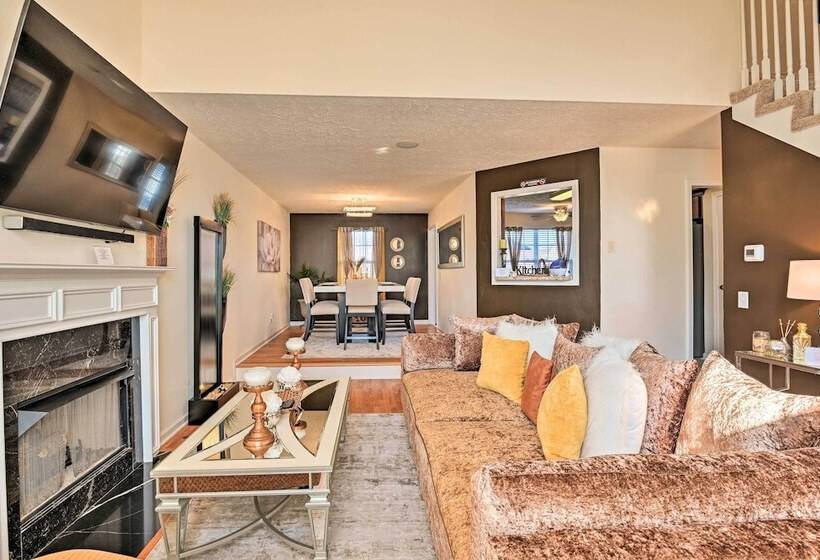 Charming Nashville Home ~ 6 Mi To Downtown!