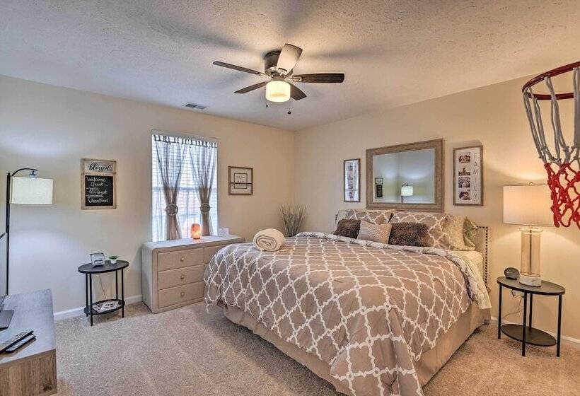 Charming Nashville Home ~ 6 Mi To Downtown!