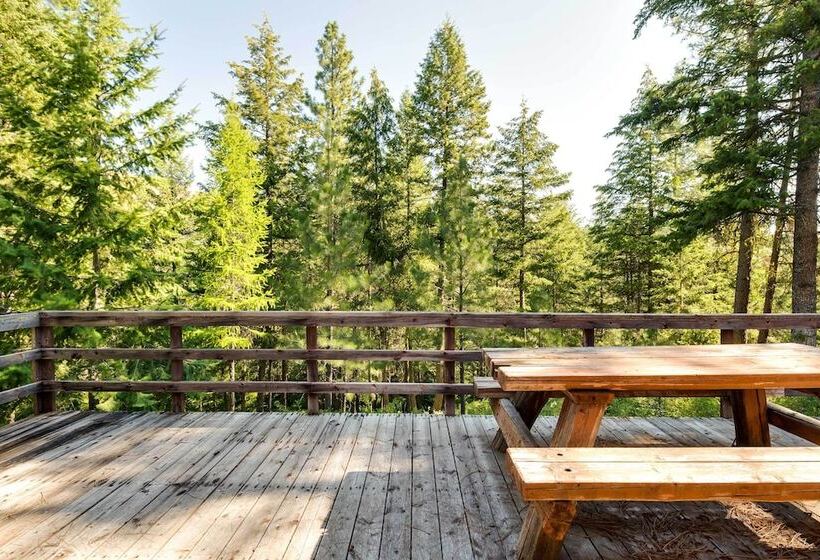 Conconully Cabin On 42 Private Acres Near Hiking!