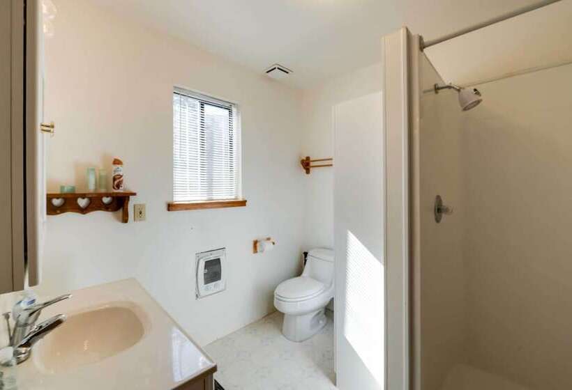 Conconully Cabin On 42 Private Acres Near Hiking!