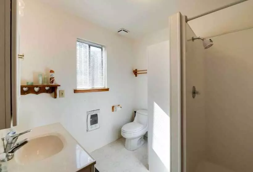 Conconully Cabin On 42 Private Acres Near Hiking!