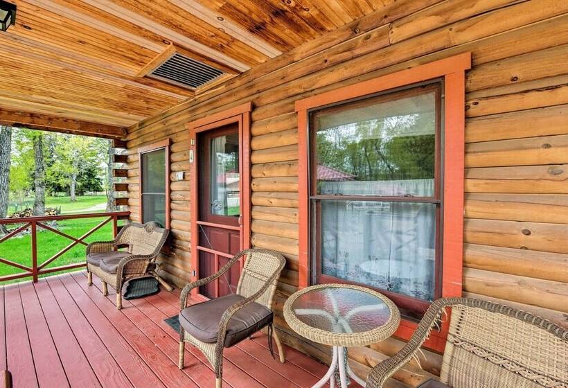 Cozy Colorado Cabin W/ Deck, Grill & River Access!