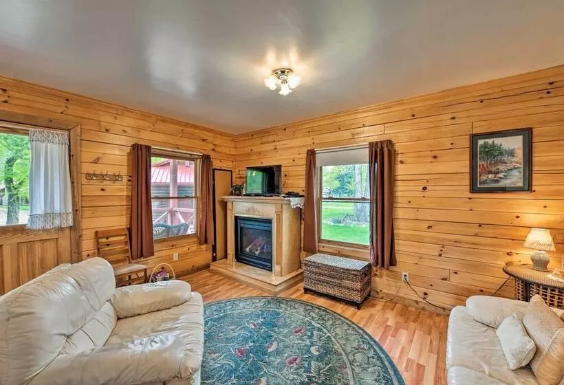 Cozy Colorado Cabin W/ Deck, Grill & River Access!