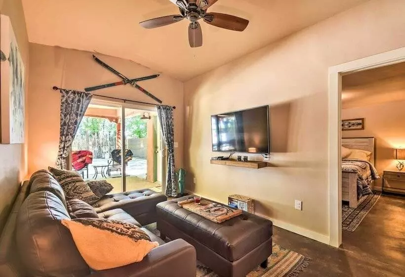 Cozy Home W/ Media Room: Short Walk To Taos Plaza!