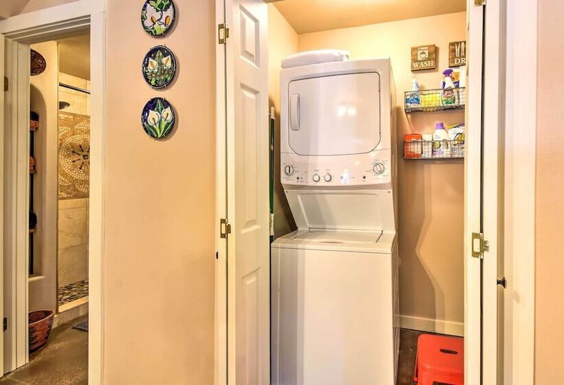 Cozy Home W/ Media Room: Short Walk To Taos Plaza!