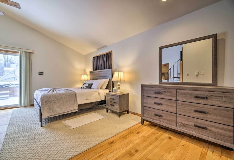 Cozy Tobyhanna Home W/ Community Amenities!