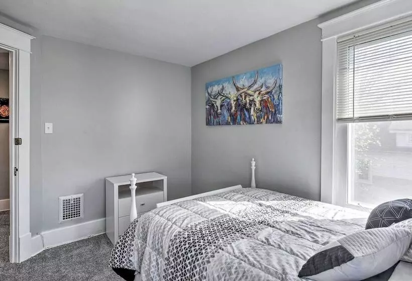 Dog Friendly Home ~ 14 Mi To Highmark Stadium