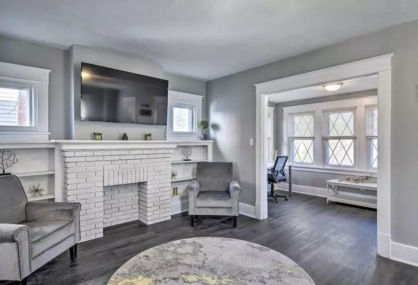 Dog Friendly Home ~ 14 Mi To Highmark Stadium