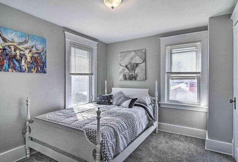 Dog Friendly Home ~ 14 Mi To Highmark Stadium