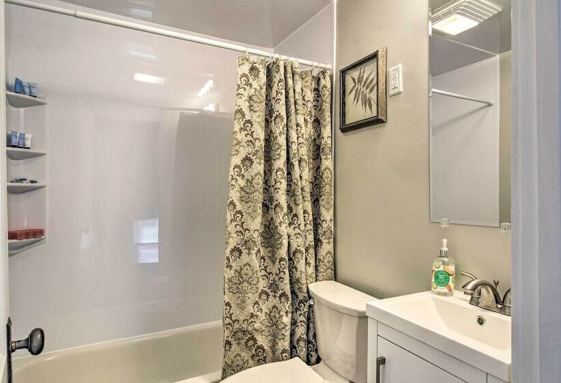 Dog Friendly Home ~ 14 Mi To Highmark Stadium