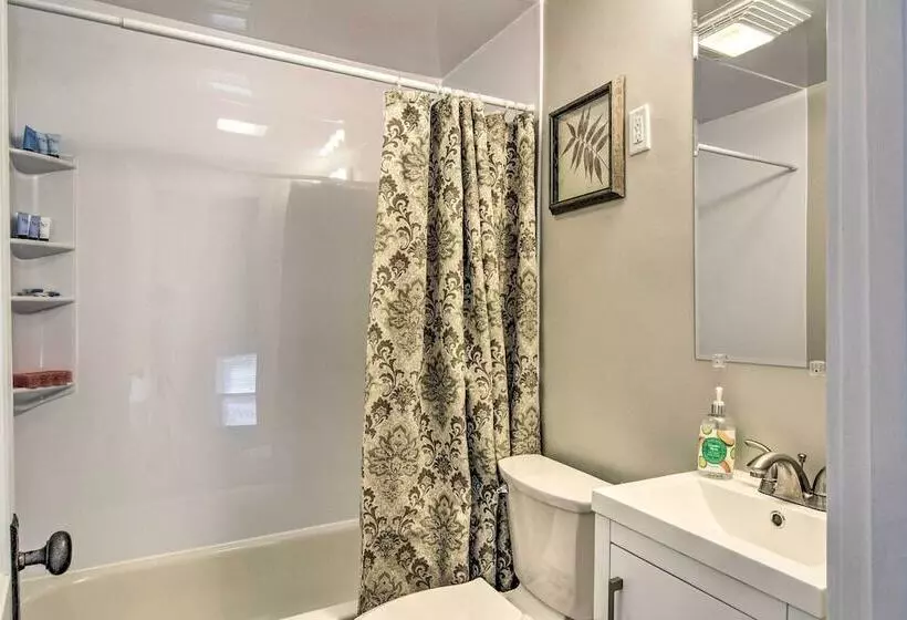 Dog Friendly Home ~ 14 Mi To Highmark Stadium