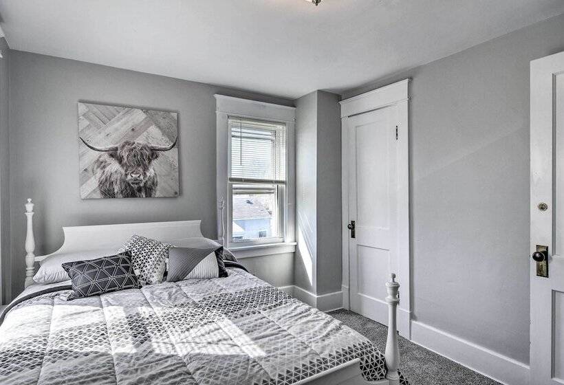 Dog Friendly Home ~ 14 Mi To Highmark Stadium