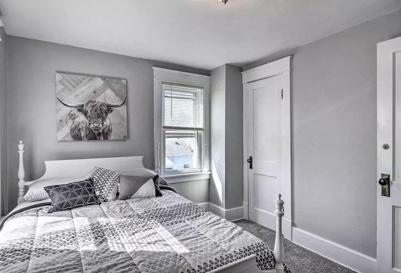 Dog Friendly Home ~ 14 Mi To Highmark Stadium