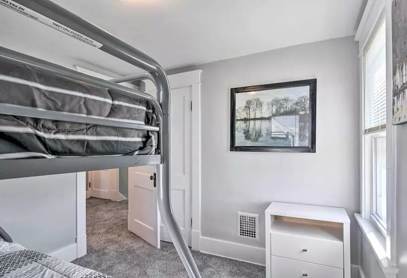 Dog Friendly Home ~ 14 Mi To Highmark Stadium