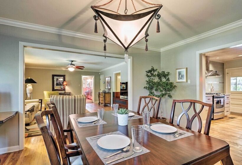 Downtown Austin Home W/ Patio, 3 Mi. To Soco!