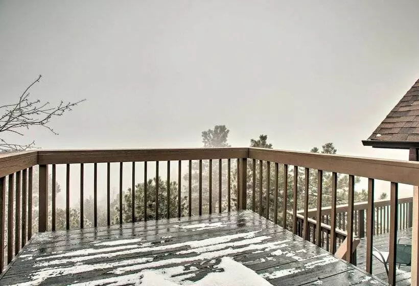 Evergreen Retreat + Hot Tub, Mtn Views & Game Room