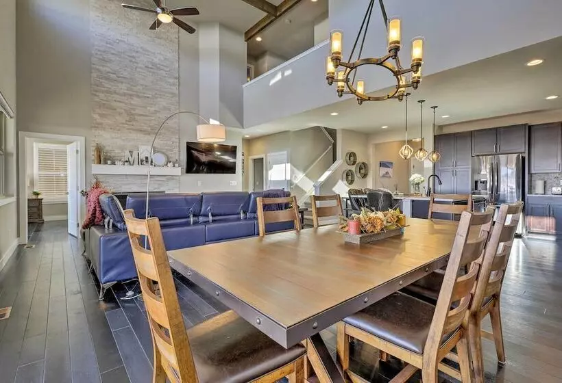 3 Mi To Granby Ranch: Expansive Granby Retreat!