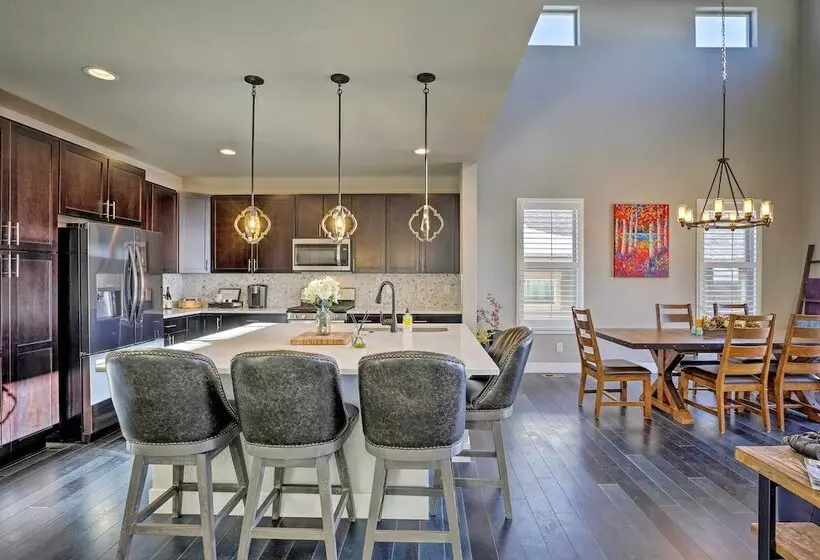 3 Mi To Granby Ranch: Expansive Granby Retreat!