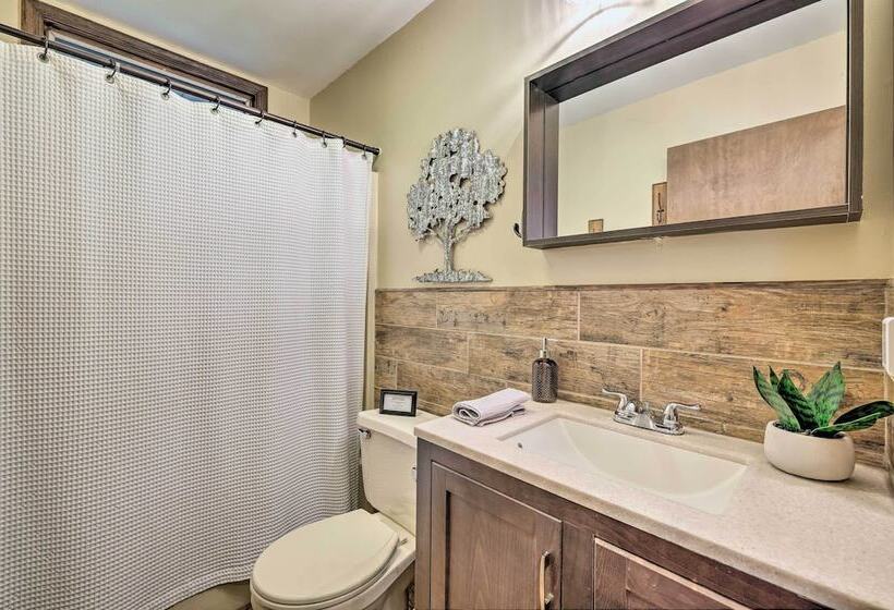 Near Hiking & Skiing: Albrightsville Home W/ Deck!