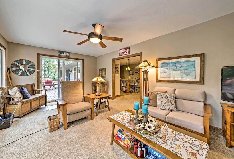 Family Home W/ Deck On Lake Sara: Pets Are Welcome