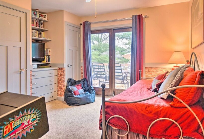 Family Home W/ Deck On Lake Sara: Pets Are Welcome