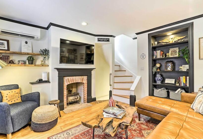 Historic Home W/ Garden: Walk To Center City!