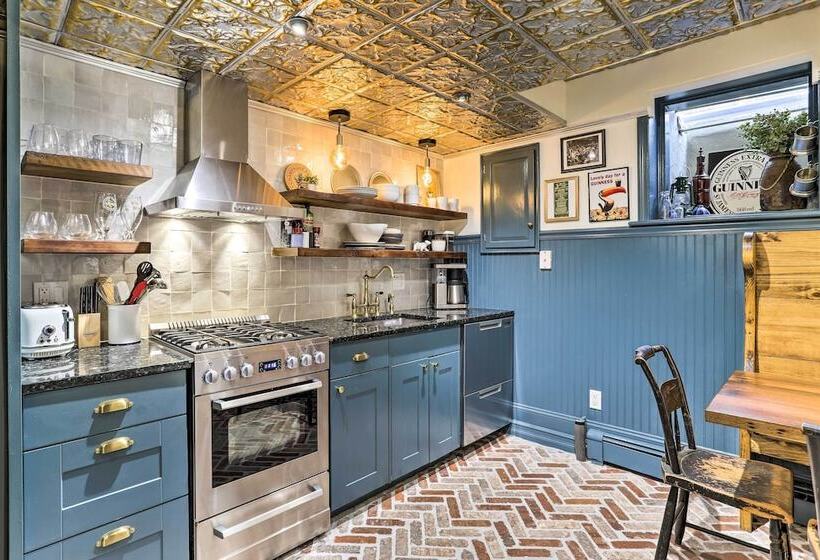 Historic Home W/ Garden: Walk To Center City!