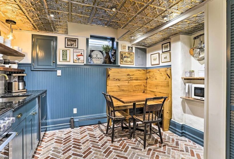 Historic Home W/ Garden: Walk To Center City!