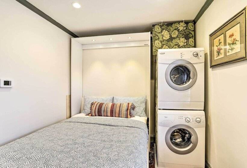 Historic Home W/ Garden: Walk To Center City!