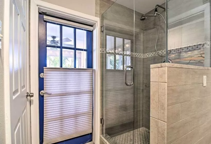 Indian Rocks Beach Home   2 Blocks To Beach!